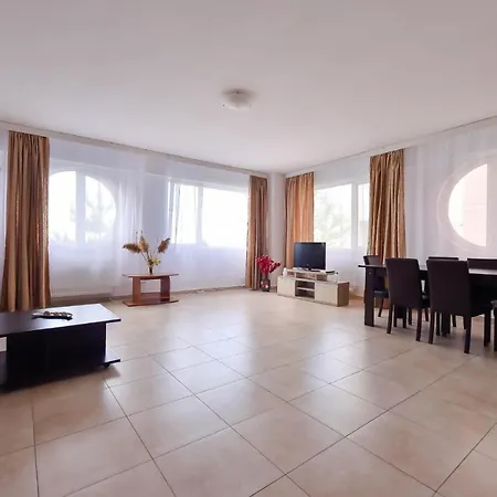 Summerland Club דירה מאמאיה